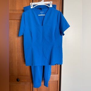 Women’s 2pc Scrub set By Jaanuu size medium